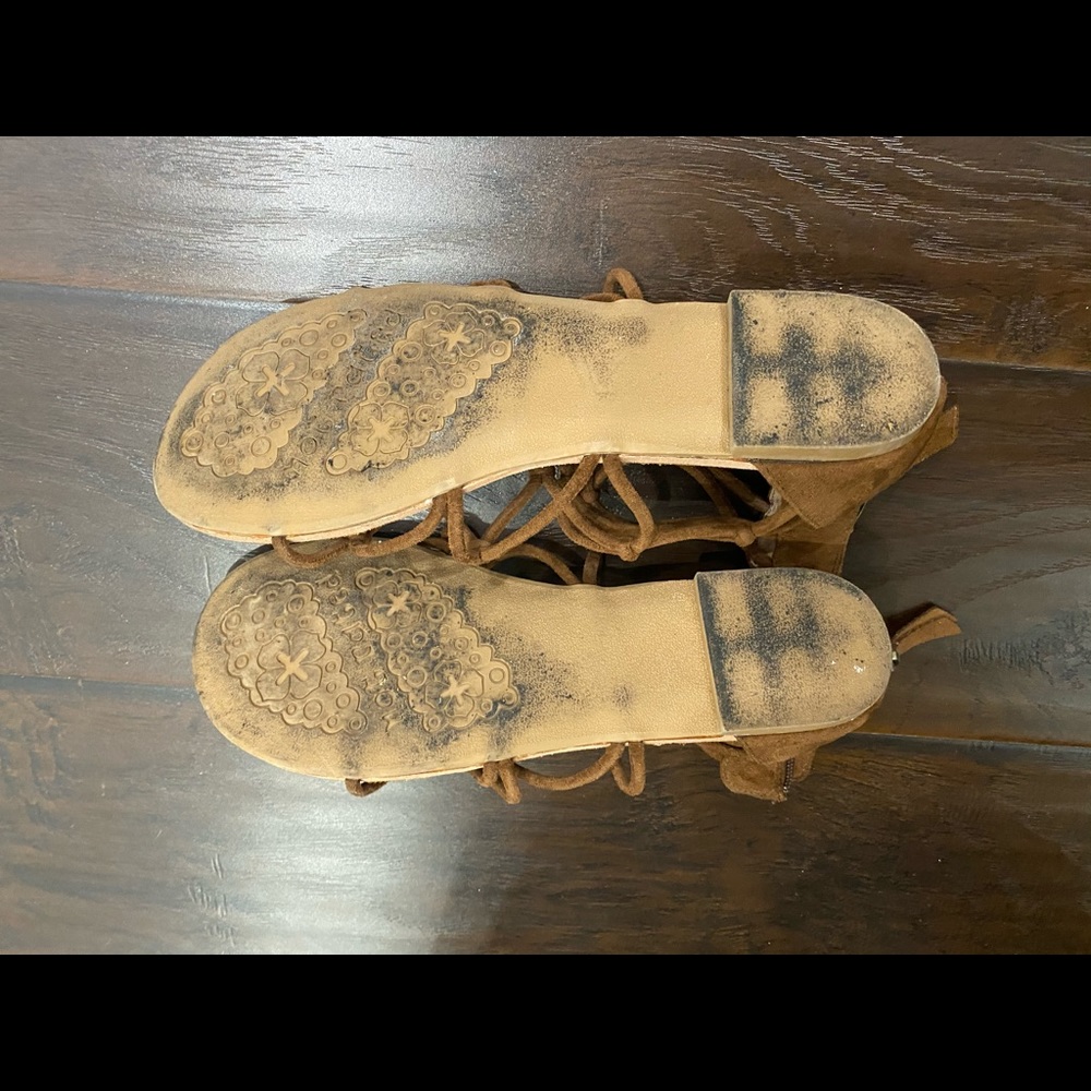 Sandals - Picture 3 of 3